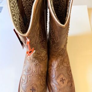 Laredo Leopard Print Leather Boots